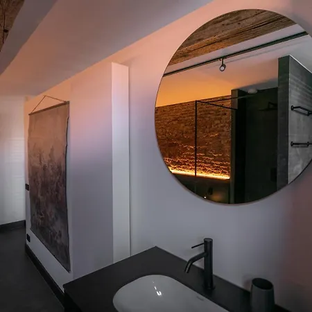 Boutique N10 Nocleg ze śniadaniem 5*