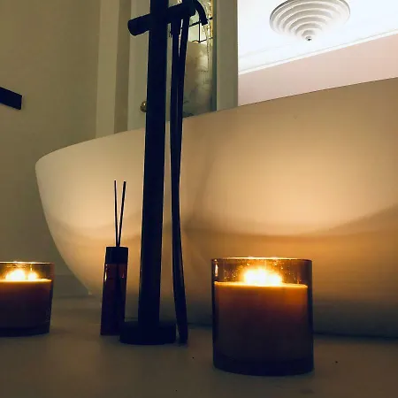 Nocleg ze śniadaniem Boutique N10 5*